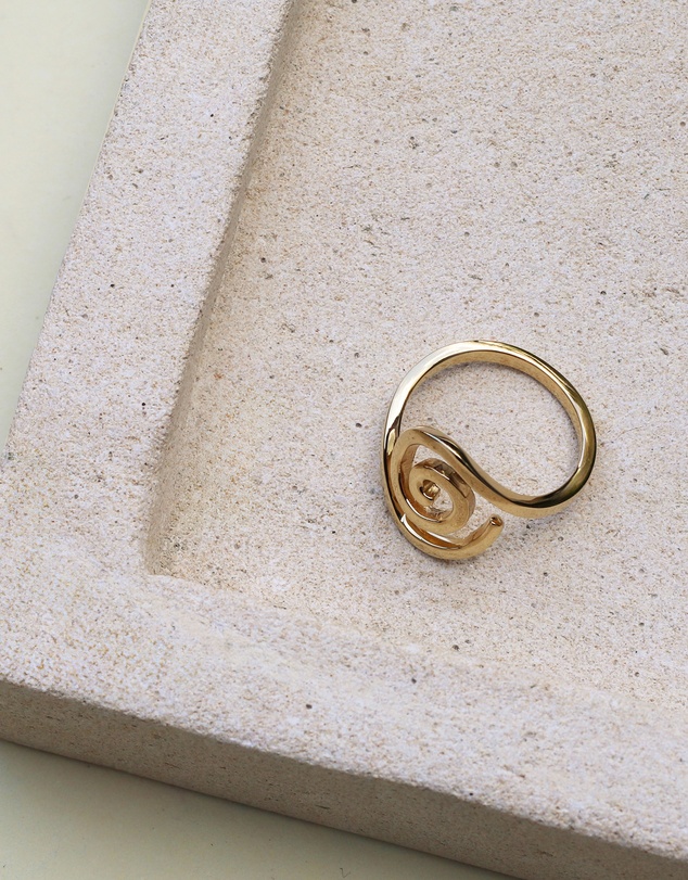 Elli Jewelry - Sculptural Open Spiral Ring in Gold-Plated 925 Silver