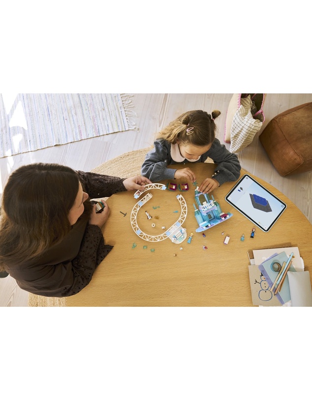 LEGO - 43281 Elsa's Ice Castle & Snow Ride Adventure