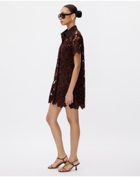 Minima Esenciales - Maeve Embroidered Mini Shirt Dress