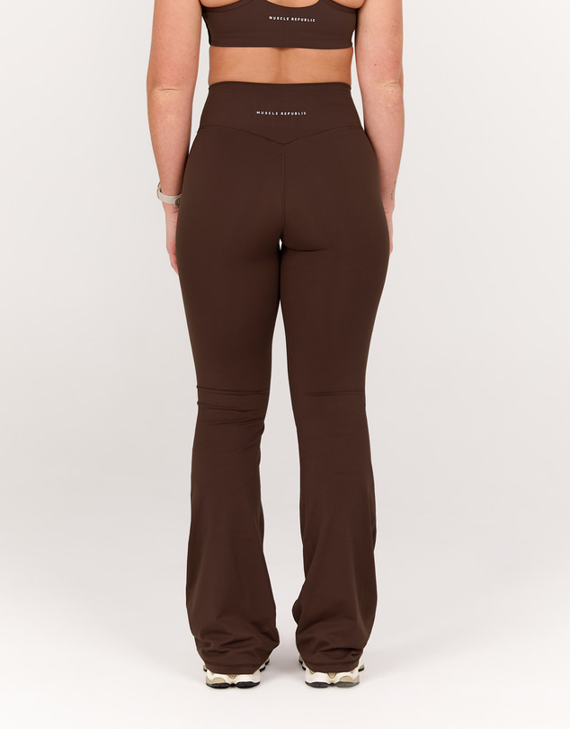 Muscle Republic - Luxe Bella Tall Flares