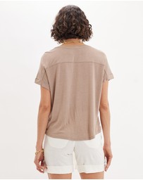 Amelius - Enid Three Quarter Button Tee