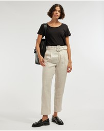 Amelius - Fallon Rounded Hem Tee