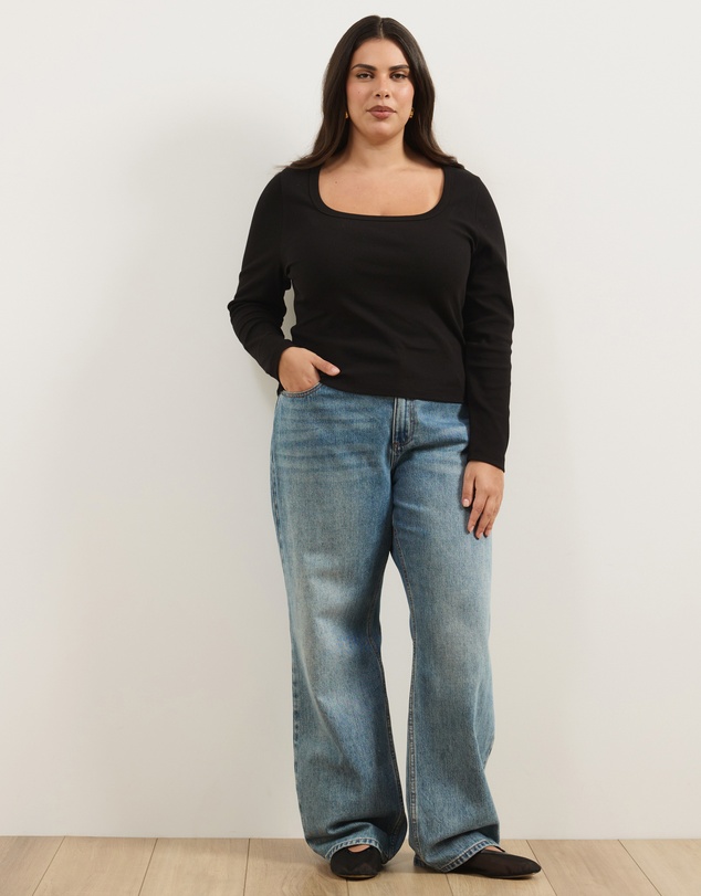 Atmos&Here Curvy - Organic Cotton Rib Scoop Neck Top