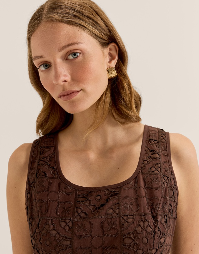 Review - Noosa Embroidered Midi Dress