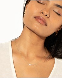 Mestige - Trust Cross Necklace - 18K Gold Plated