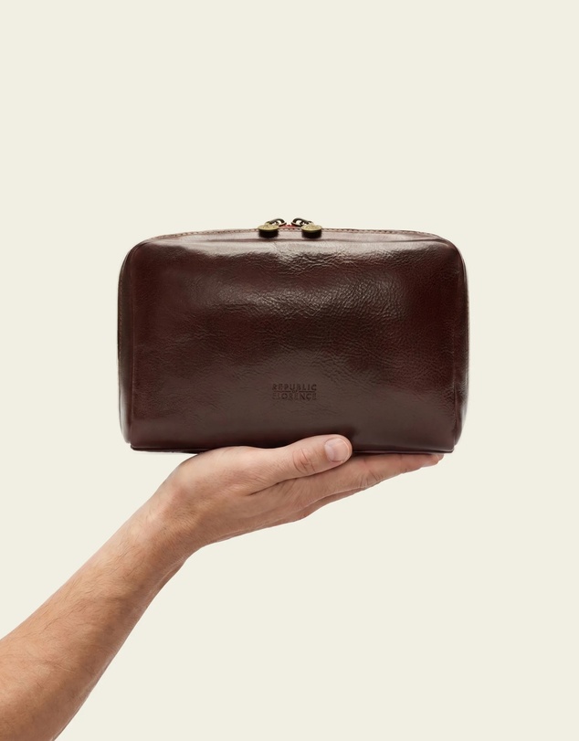 Republic of Florence - Primo Brown Toiletry Bag