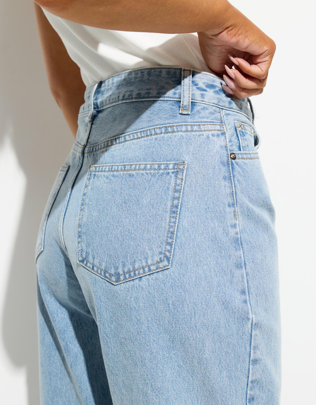 Dazie - Seattle Mid Rise Tie Front Baggy Jeans