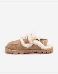 Ozwear Connection Uggs - UGG Violet Matelassé Shearling Slipper (Elastic Logo, Detachable Feature)