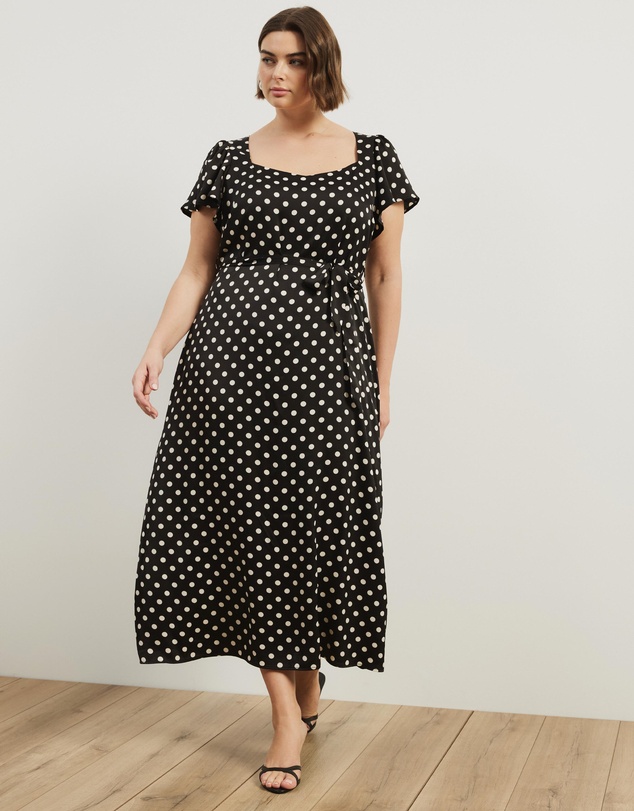 Atmos&Here Curvy - Florence Flutter Sleeve Maxi Dress
