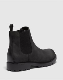 Uncut - Mason Boots