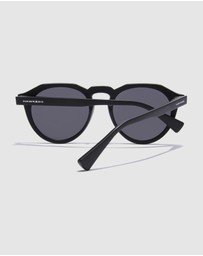 Hawkers Co - Polarized Black Black Warwick Raw Sunglasses for Men and Women UV400
