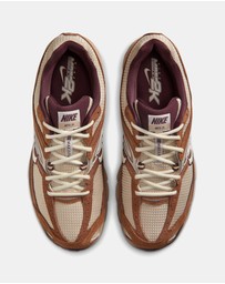 Nike - Nike Air Max Moto 2K - Men's