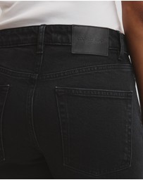Country Road - Classic Mid Rise Straight Jean