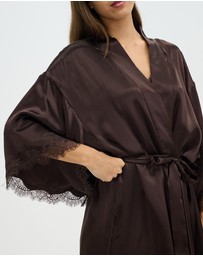 Sainted Sisters - Scarlett Silk Kimono