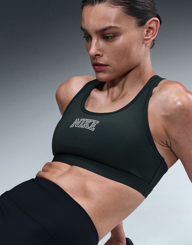 Nike - Swoosh Medium Support Padded Sports Bra