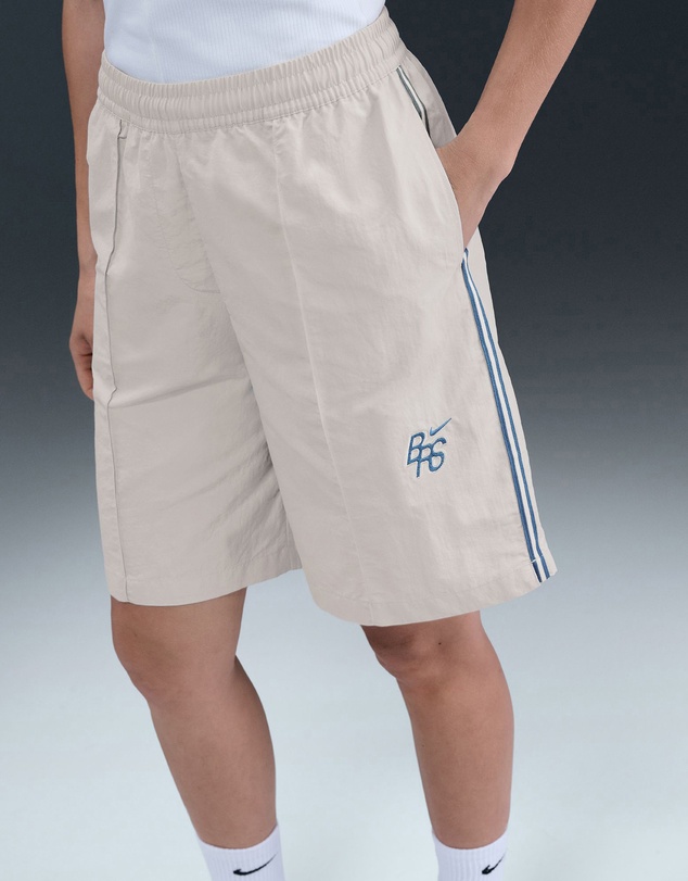 Nike - Sportswear High-Waisted 9