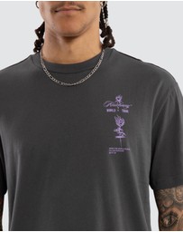 Kiss Chacey - Division Relaxed Tee