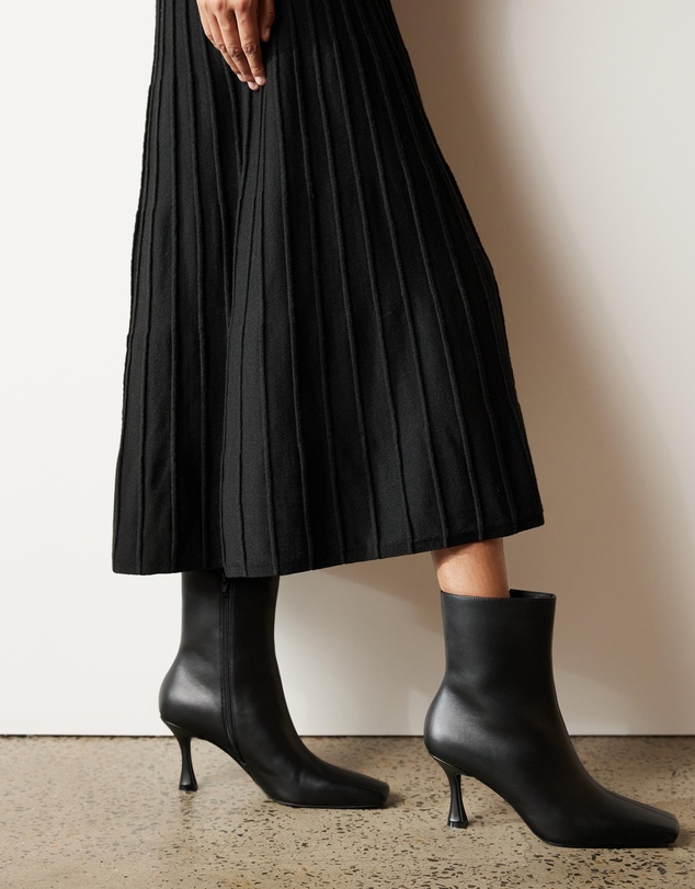 Atmos&Here - Isla Knitted Midi Skirt