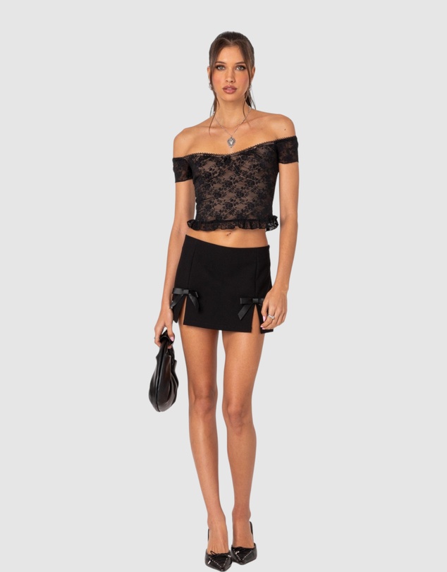 EDIKTED - Addie Off Shoulder Lace Top