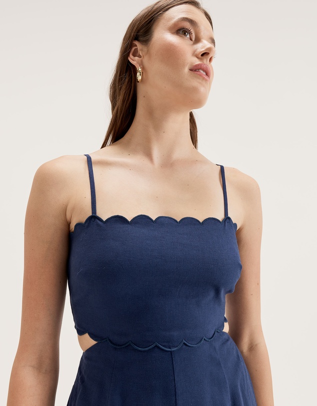 Review - Gigi Scalloped Dress