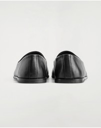 COS - Classic Leather Loafers