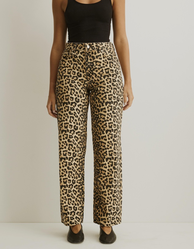 Atmos&Here - Lizzy High Rise Relaxed Jeans