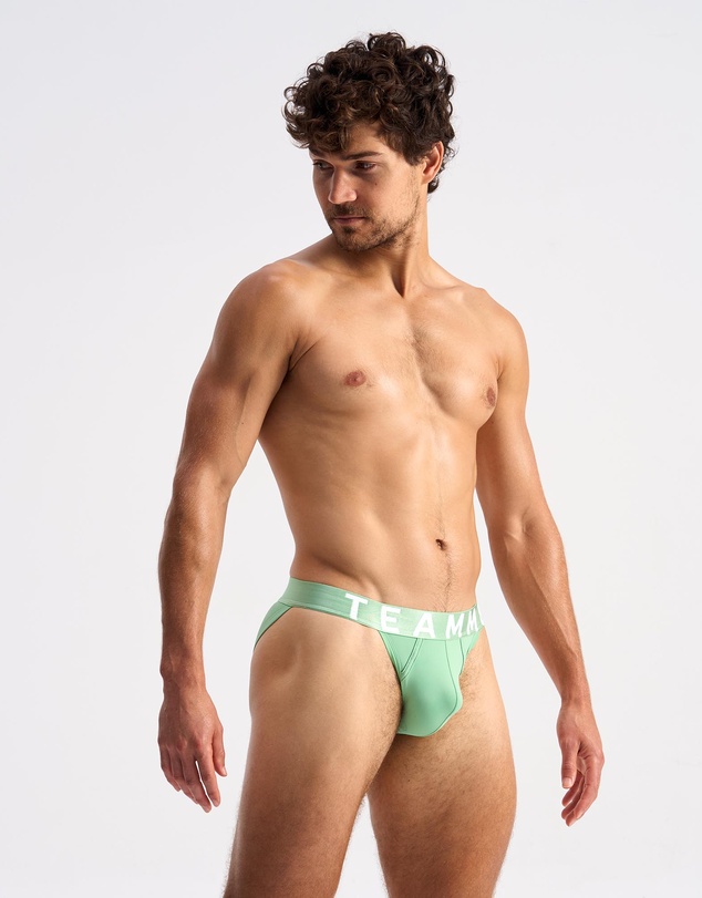 TEAMM8 - Spartacus Sports Brief