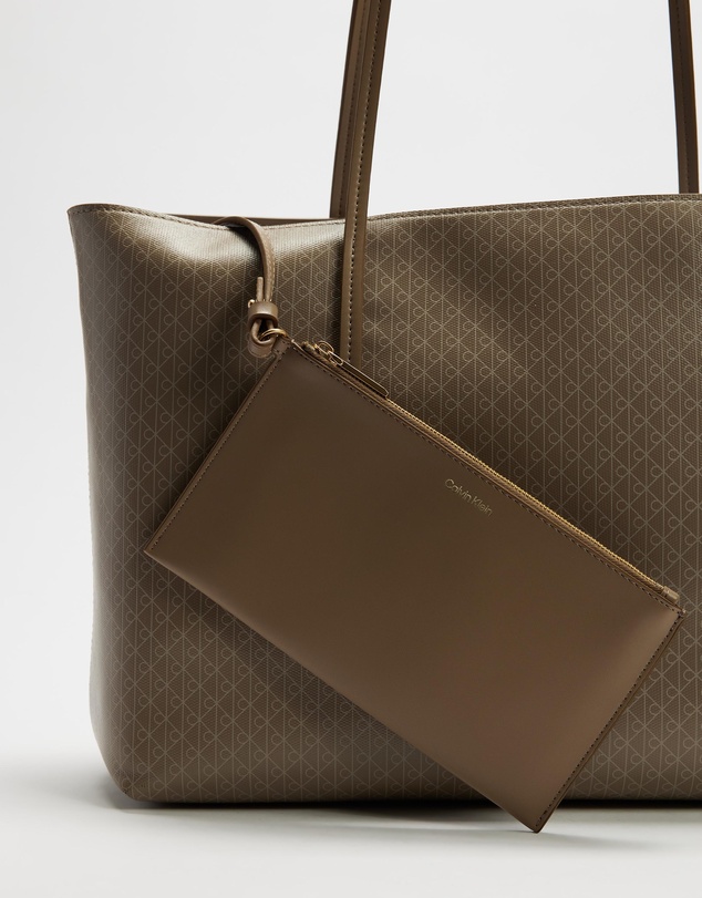 Calvin Klein - Emblem Aop Tote W/ Pouch