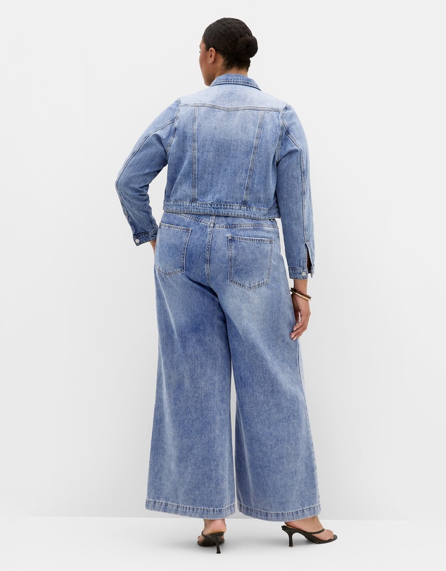 City Chic - Plus size Clara Denim Jacket - light wash
