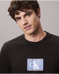 Calvin Klein - Logo Graphic Tee