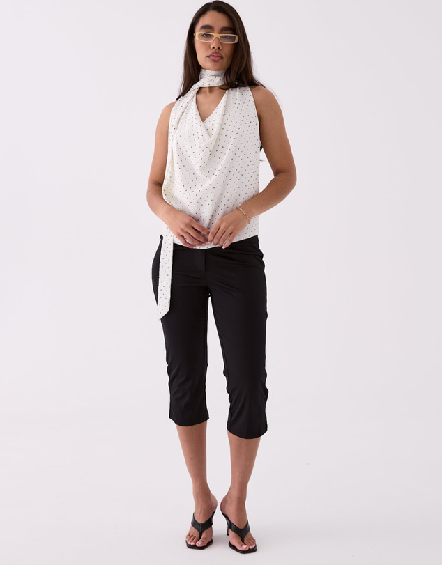 Style Addict - Nova Capri