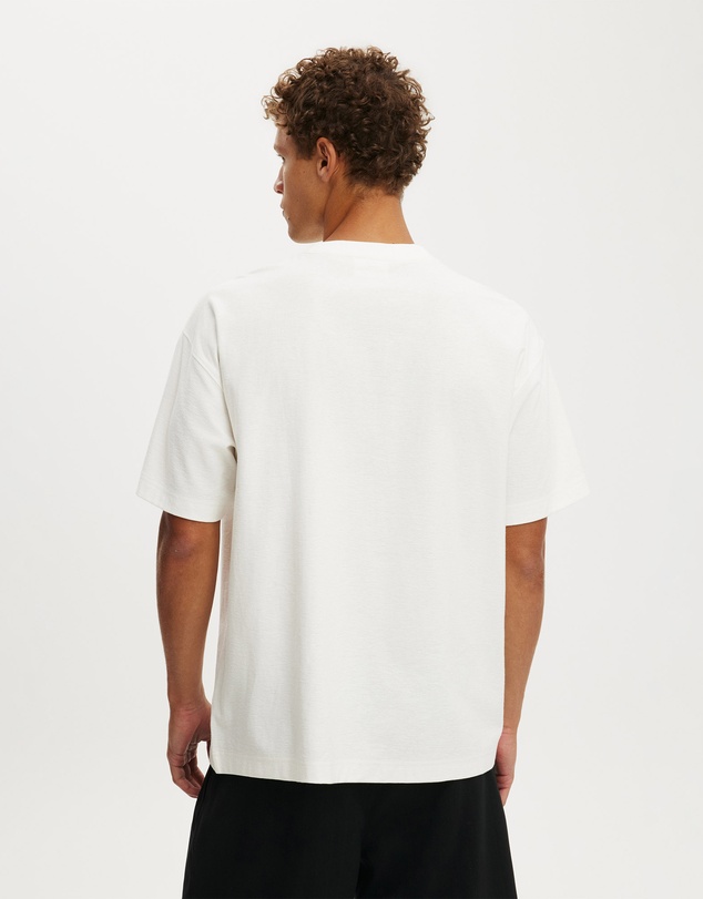 Cotton On - Box Fit Premium Music T-Shirt