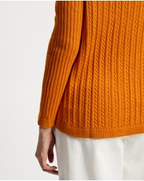 Lindsay Nicholas New York - V-Neck Cable Sweater