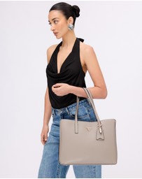 GUESS - Meridian II Girlfriend Tote