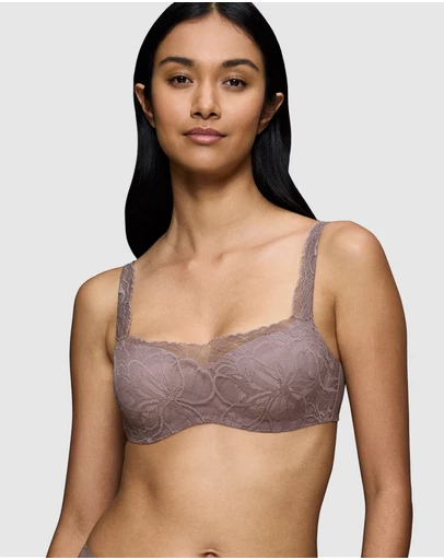 Triumph - Body Make Up Illusion Lace Balconette Bra
