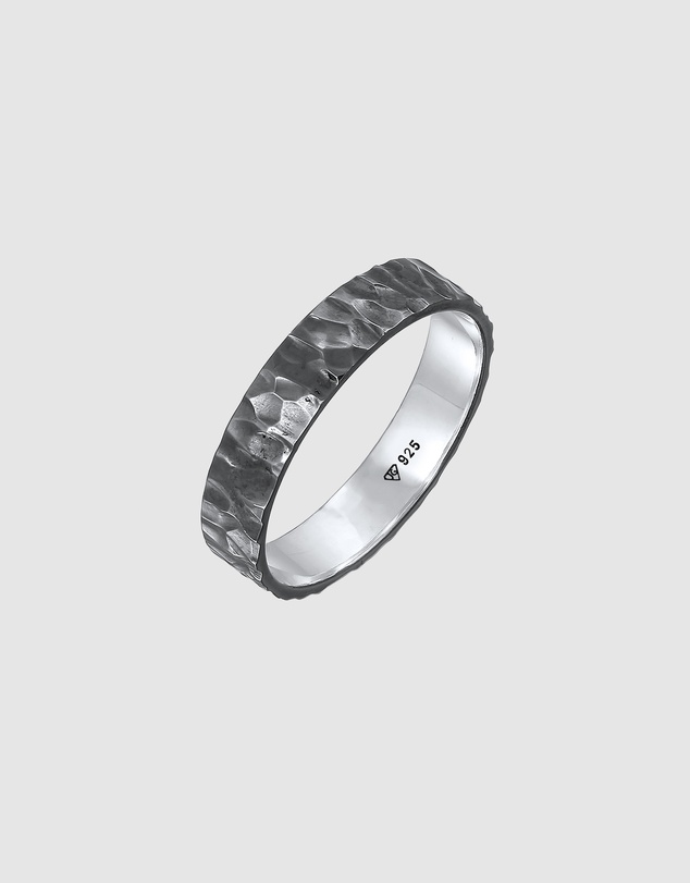 Kuzzoi - ICONIC EXCLUSIVE - Hammered Band Ring in Oxidised 925 Sterling Silver