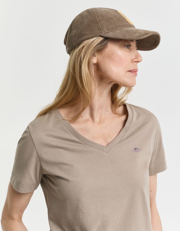 Gant - Shield V-Neck T-Shirt
