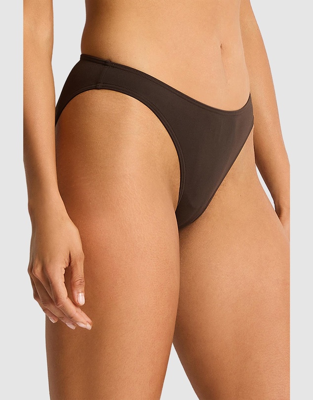 Sea Level Australia - De Luxe Sporty Mid Pants