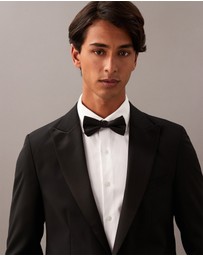 Calvin Klein - Grosgrain Lapel Wool Dinner Jacket