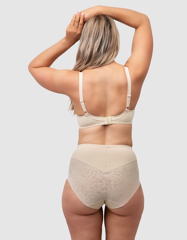 Naturana - Firm Control Plus Size Wirefree Bra With Lace