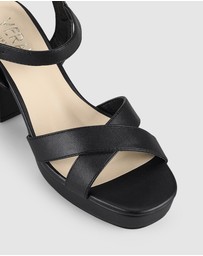 Verali - Heppell Platform Heels