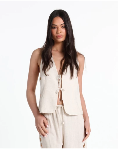 Lost in Lunar  - Calista Vest