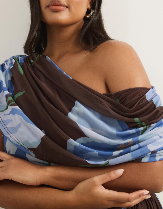 Atmos&Here Curvy - Winnie Off Shoulder Mesh Maxi Dress