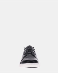 Mia Vita - Bingo Elastic Lace Sneaker - Black