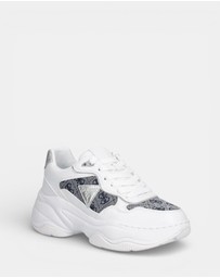 GUESS - Hapyy3 Chunky Sneakers