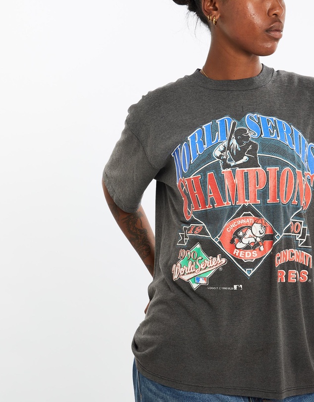 Vintage by The Real Deal - Pre Loved - Vintage 1990 MLB Cincinnati Reds World Series Tee