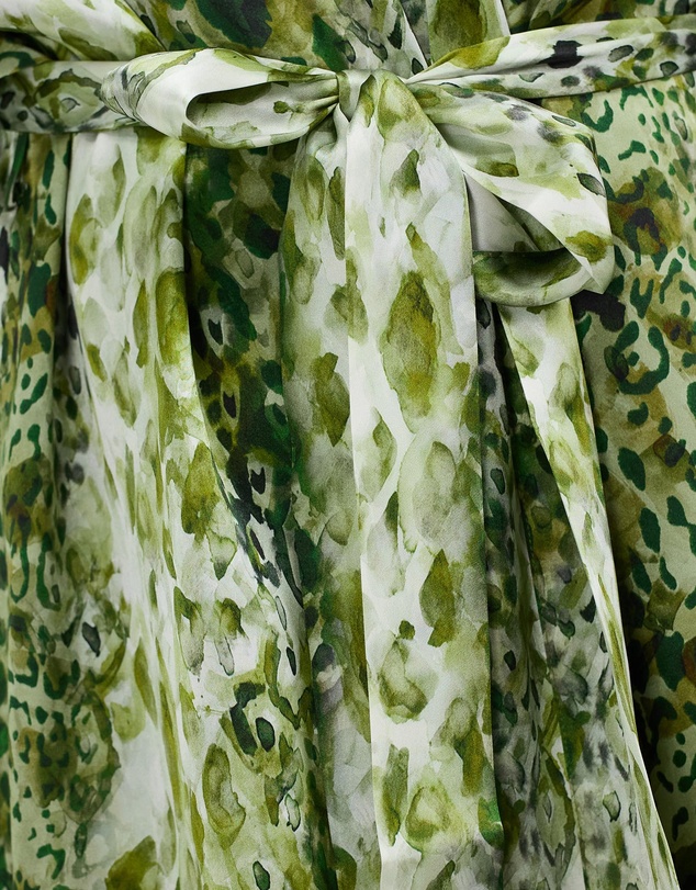 Sainted Sisters - Scarlett Silk Kimono