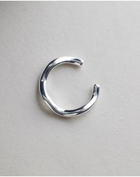 SAINT VALENTINE - Vera Wave Ear Cuff - Silver