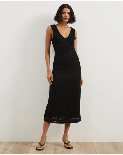 Atmos&Here - Nessi V-Neck Lace Midi Dress