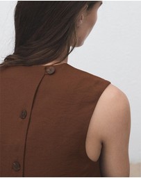 M.N.G - Buttoned Crop Top